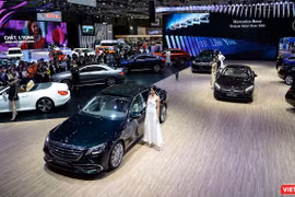 Mercedes-Benz Việt Nam với diện tích sân khấu lớn nhất cho phép phô diễn toàn bộ các sản phẩm hiện có của thương hiệu ngôi sao 3 cánh. (Ảnh: Ngô Minh)