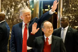 Tổng thống Mỹ Donald Trump và CEO Masayoshi Son của Softbank