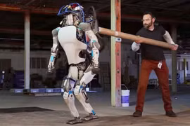 Sản phẩm robot mô phỏng người của Boston Dynamics. Ảnh: Boston Dynamics