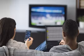 Nhiều Smart TV hiện nay đi kèm chức năng theo dõi hành vi người dùng