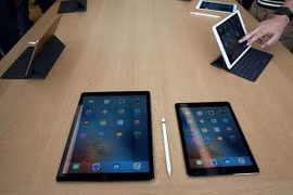 iPad vẫn đang dẫn đầu thị trường máy tính bảng trong năm 2016 ẢNH: AFP