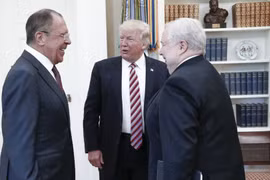 Tổng thống Mỹ D. Trump tiếp Ngoại trưởng Nga S. Lavrov và Đại sứ Nga tại Nhà Trắng ngày 10/5