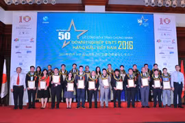 Lễ trao giải 50 Doanh nghiệp CNTT hàng đầu Việt Nam năm 2016.