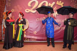 Các "Liền anh - Liền chị" trong Tiệc mừng Tết cổ truyền cùng cộng đồng người Việt đang sinh sống, làm việc và học tập tại Washington DC.