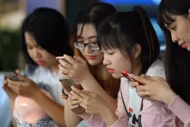 Dịch vụ chuyển mạng giữ số sẽ cho phép người dùng di động lựa chọn nhà cung cấp dịch vụ di động mà không phải thay đổi số thuê bao. Ảnh minh hoạ: Tuổi trẻ
