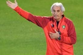 HLV Vahid Halilhodzic đi vào lịch sử bóng đá khi dẫn dắt 4 đội tuyển dự World Cup. Ảnh AP