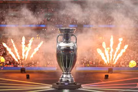 Gói bản quyền truyền hình Champions League giai đoạn 2024-2027 có giá 15 tỷ euro. Ảnh AT.