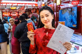Đối với nhà đầu tư dài hạn, vàng vẫn là kênh tích trữ an toàn, phòng ngừa rủi ro tài chính toàn cầu.