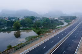 Thu phí đường cao tốc Nhà nước đầu tư cao hay thấp?