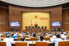 Quốc hội khóa XV thảo luận ở hội trường về Dự thảo Nghị quyết của Quốc hội sửa đổi, bổ sung một số điều của Hiến pháp năm 2013. Ảnh: Quochoi.vn.