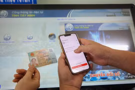 Quốc hội thông qua Luật Chuyển đổi số: Nguyên tắc “khai báo một lần là mặc định”