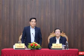 Ông Lê Văn Dũng, Chủ tịch UBND tỉnh Quảng Nam chủ trì họp báo thông tin tình kinh tế - xã hội năm 2024 và nhiệm vụ công tác trọng tâm năm 2025 diễn ra chiều 10/1.