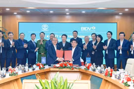 Chung tay đưa dịch vụ công trực tuyến đến gần hơn với người dân, doanh nghiệp 
