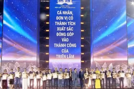  Vietnam Airlines được vinh danh “Không gian trưng bày tiêu biểu” tại Triển lãm Thành tựu đất nước