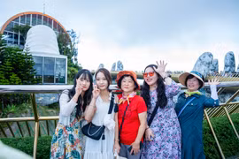 Ba Na Hills tặng vé “wow pass” và buffet trưa cho khách Hàn Quốc quay lại Đà Nẵng