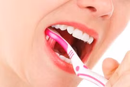 Hướng dẫn đánh răng đúng cách và những lưu ý cần biết. Ảnh: Boldsky