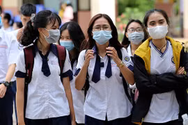 Thí sinh tiếp tục thi các môn chuyên ngày 14/6 kỳ thi tuyển sinh lớp 10 các trường chuyên Hà Nội. Ảnh minh họa