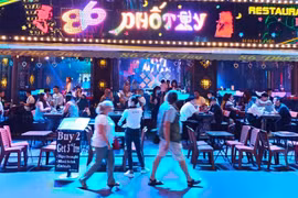 TP.HCM cho phép dịch vụ quán bar, vũ trường hoạt động trở lại từ 18 giờ chiều nay. Ảnh: Internet