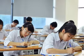 Thi tuyển sinh vào lớp 10. Ảnh: Internet