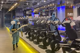 Khử khuẩn phòng gym. Ảnh: Internet