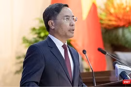 Ông Phạm Đức Ấn, Phó Bí thư Thành uỷ Đà Nẵng phát biểu tại kỳ họp HĐND TP Đà Nẵng sau khi được bầu giữ chức Chủ tịch UBND TP Đà Nẵng.