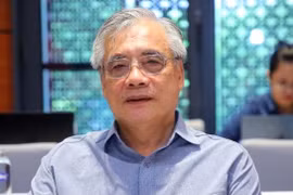 PGS.TS Trần Đình Thiên chia sẻ tại hội thảo