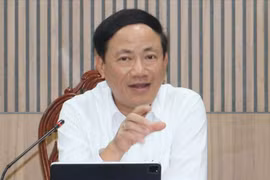 Chủ tịch UBND tỉnh Bình Định cho biết việc thực hiện dịch vụ công trực tuyến của tỉnh đã đạt 95%. 5% còn lại do một số thủ tục yêu cầu người dân đến làm trực tiếp.