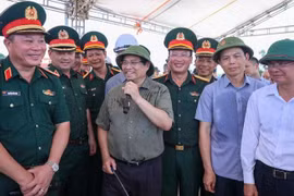 Thủ tướng: Hoàn thành cầu Phong Châu đúng tiến độ, "vinh quang chỉ đến với người đúng hẹn"