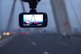 Ô tô không lắp camera hành trình: Chủ phương tiện, lái xe bị xử phạt thế nào?