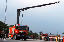 Mẫu xe TLF Hret CAFS 5400 được trang bị cho Cảnh sát PCCC Hà nội - (Nguồn Internet)
