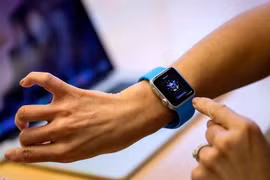 Apple Watch sắp tới sẽ có khả năng điều khiến các thiết bị- (Ảnh: BUSINESS INSIDER).