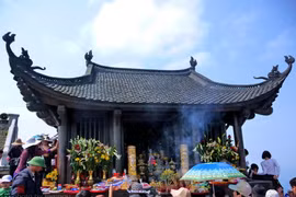 Sẽ thu phí tham quan Yên Tử từ ngày 1/2/2017.
