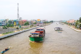 Cục Đường thủy nội địa đề xuất lập sàn giao dịch điện tử vận tải thủy.