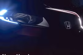 Hình ảnh mới cho thấy mẫu SUV đô thị Honda WR-V được trang bị đèn pha hình thang và dải đèn LED định vị ban ngày hình chữ L.