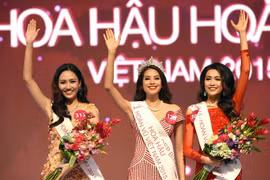 Top 3 Hoa hậu Hoàn vũ Việt Nam 2015. (Ảnh: BTC)