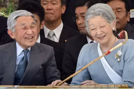 Nhật hoàng Akihito và Hoàng hậu Michiko- (Ảnh: AFP).