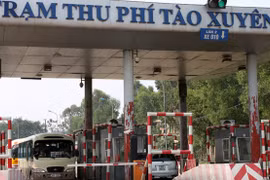 Kiểm tra, giám sát doanh thu trạm phí Tào Xuyên mới.