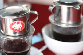 Uống cà phê, người cao tuổi khỏe hơn