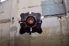 Video: Thiết bị bay không người lái lấy ý tưởng từ game Half-Life