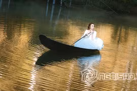 Mỹ Tâm thong thả giữa trời Tây thơ mộng