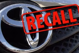 Toyota vẫn đứng đầu về tiêu thụ xe