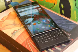 Bộ đôi smartphone Android mới sẽ không đi theo hướng cao cấp như BlackBerry Priv