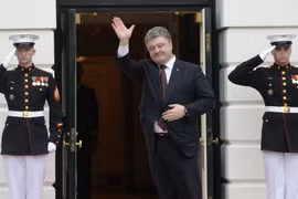 Ông Poroshenko "ngốn" 200 ngàn USD để đi thăm Mỹ