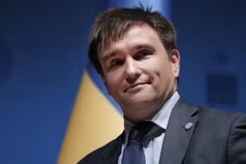 Ngoại trưởng Ukraine bí mật kết hôn với con gái Thiếu tướng Nga