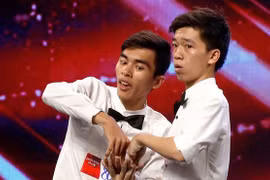 Video: Điên đảo với 2 anh chàng “xấu không giới hạn”