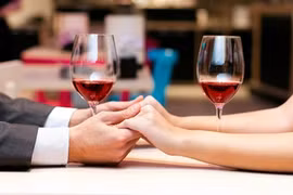 Chi phí hẹn hò ở Hà Nội và TP HCM khá đắt đỏ so với các thành phố khác trên thế giới