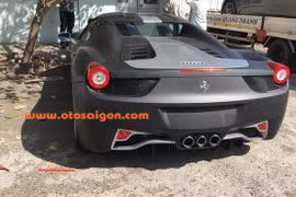 Đại gia Trung Nguyên gây choáng với "của độc" Ferrari 458 Spider