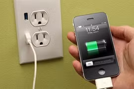 4 mẹo sạc nhanh iPhone chỉ chuyên gia mới biết