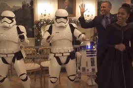 Video: Nhà Obama nhảy múa cùng chiến binh robot