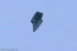 Video: UFO xuất hiện ở Ohio, Mỹ